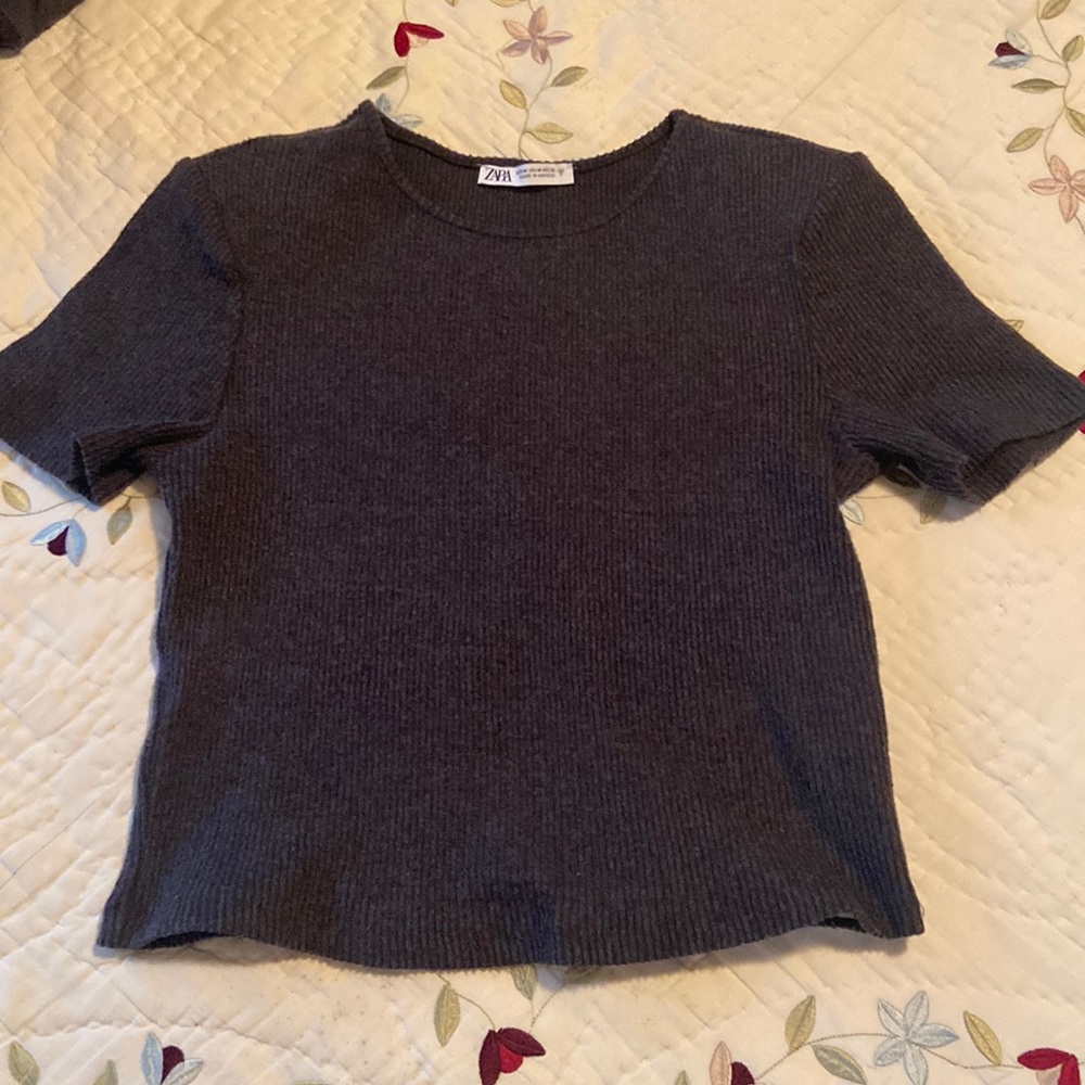 Zara Tee